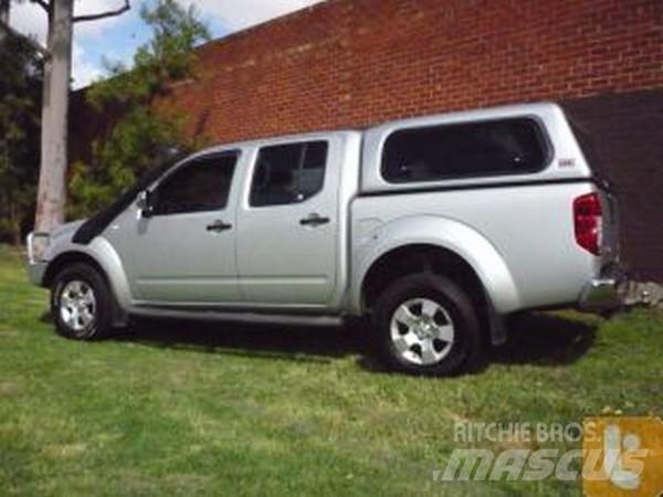 Nissan NAVARA ST-X Utilitara