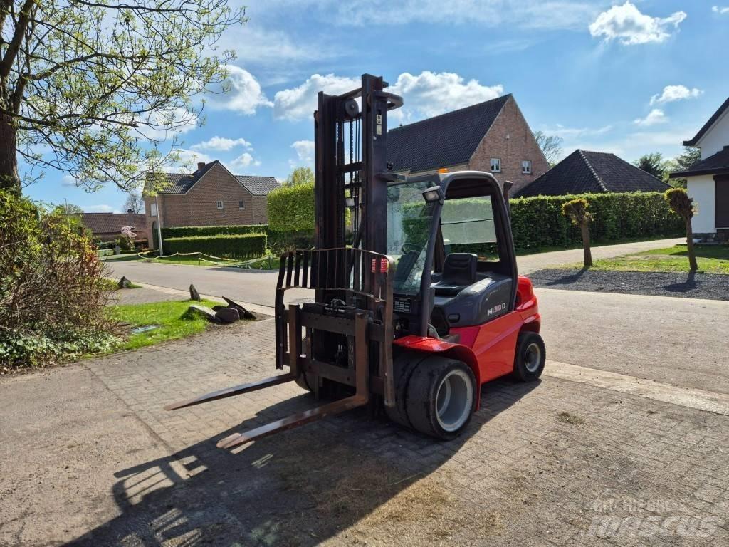 Manitou MI30D S1E3 Stivuitor diesel