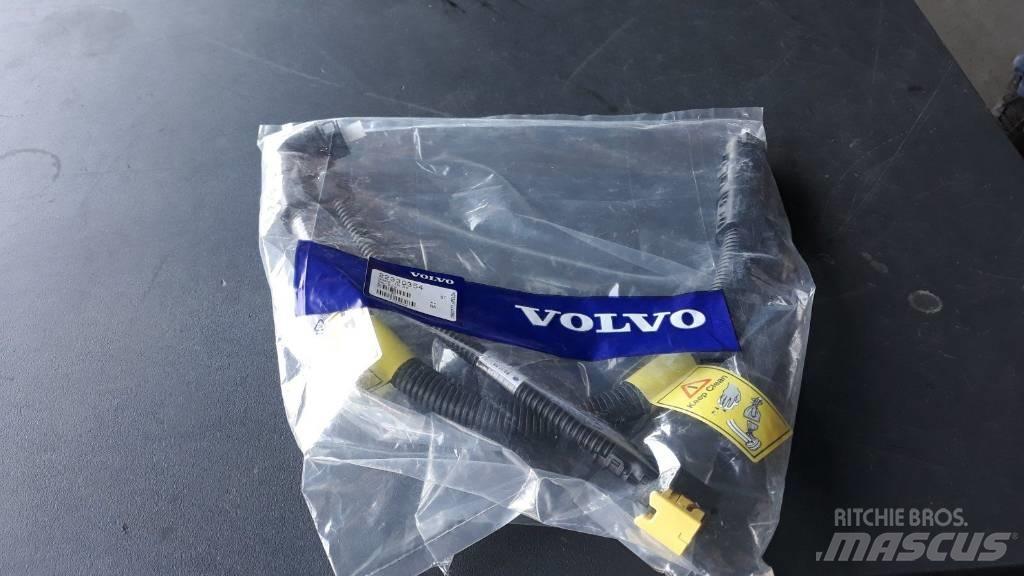 Volvo HOSE 22330354 Transport - Altele