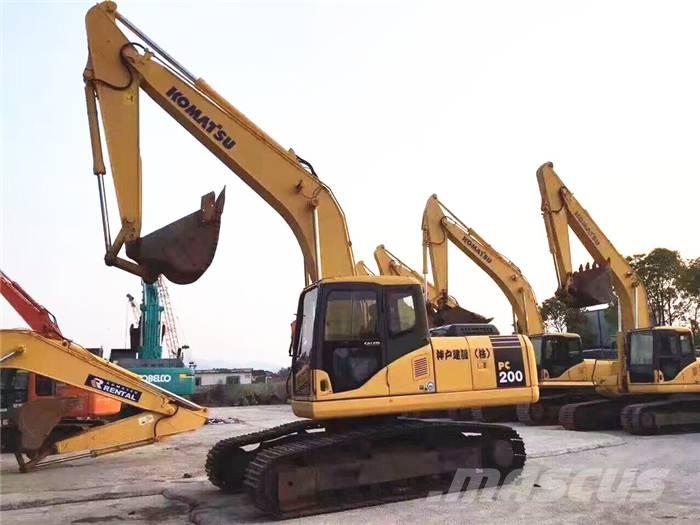 Komatsu PC 200-7 Excavatoare pe șenile
