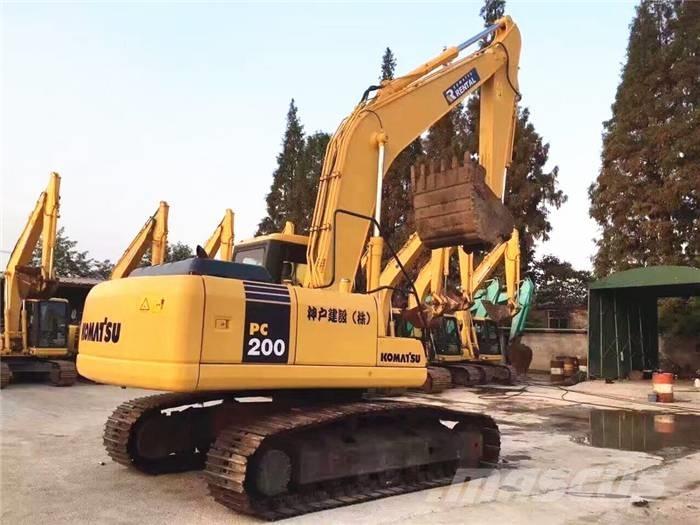 Komatsu PC 200-7 Excavatoare pe șenile
