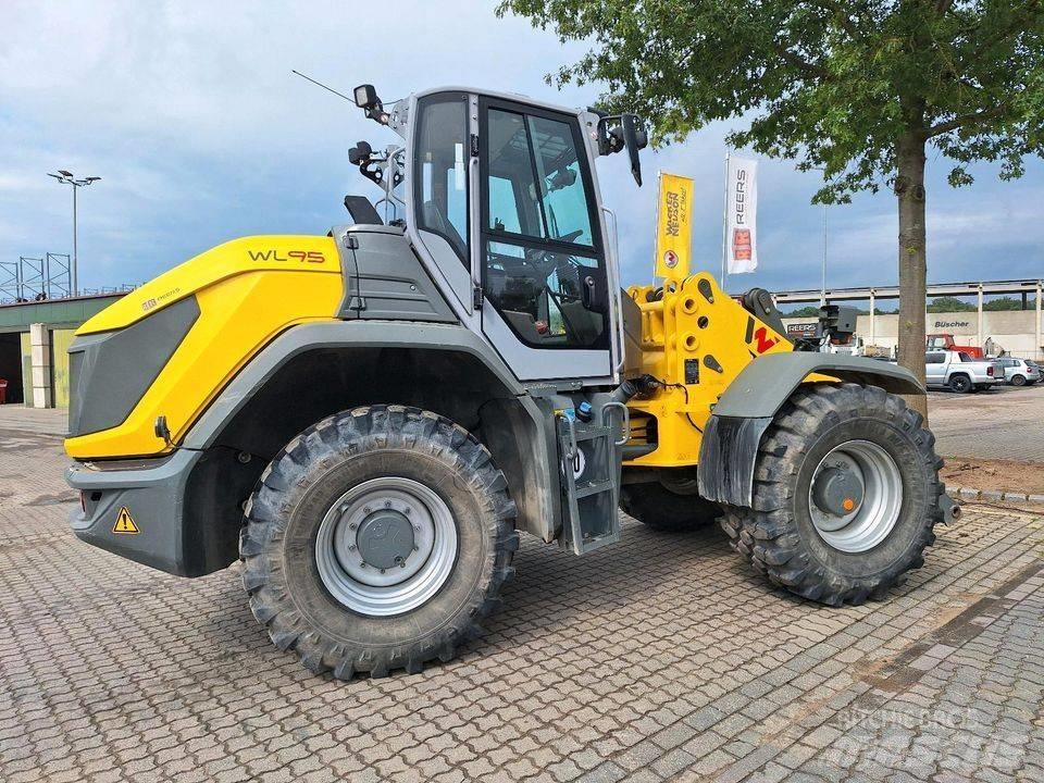 Wacker Neuson WL 95 Incarcator pe pneuri