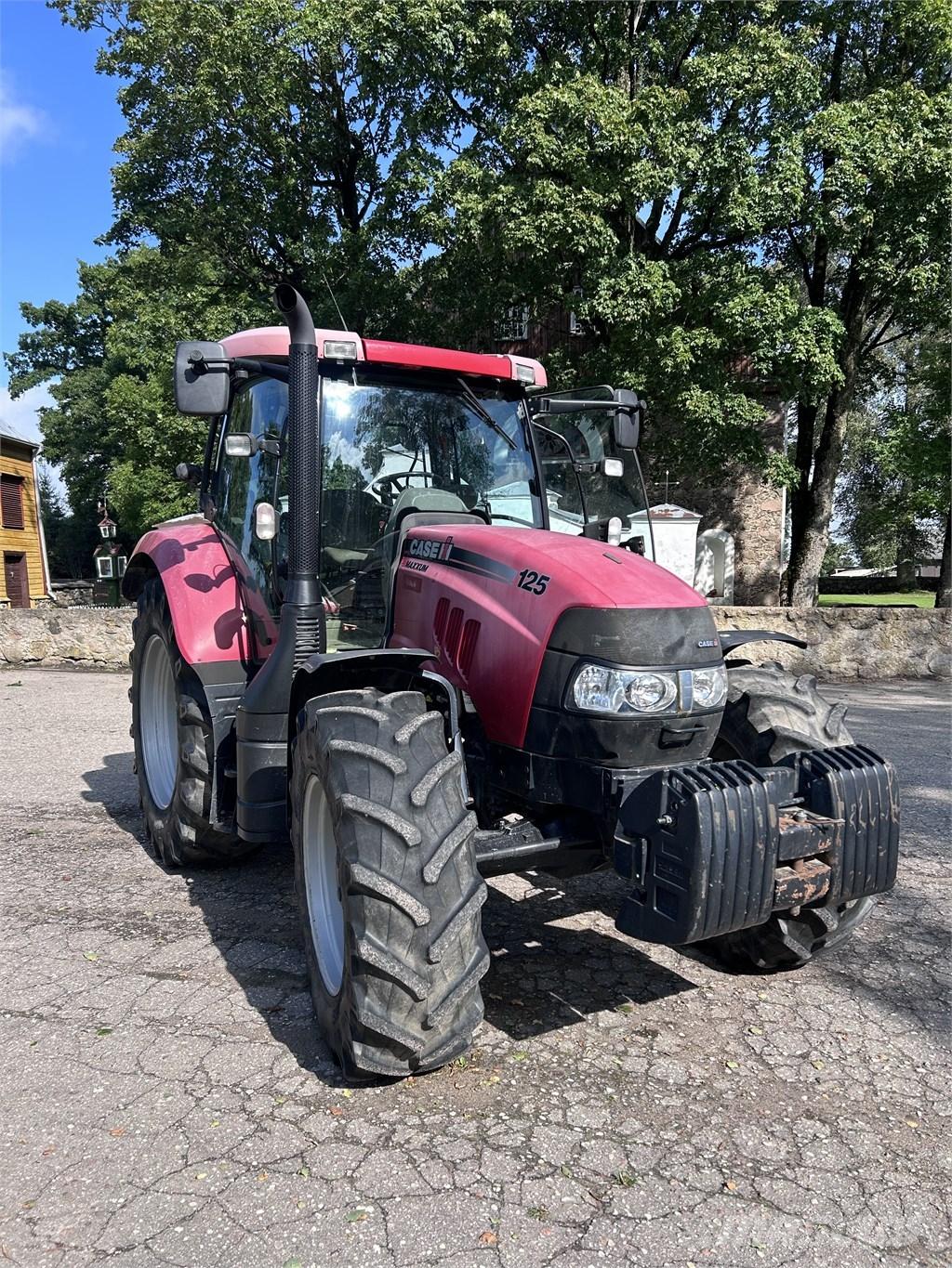 CASE Maxxum 125 Tractoare