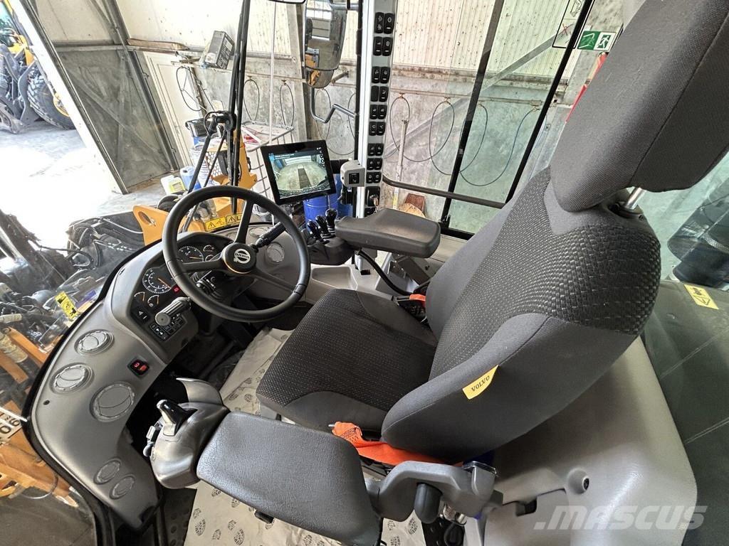 Volvo L120H Incarcator pe pneuri