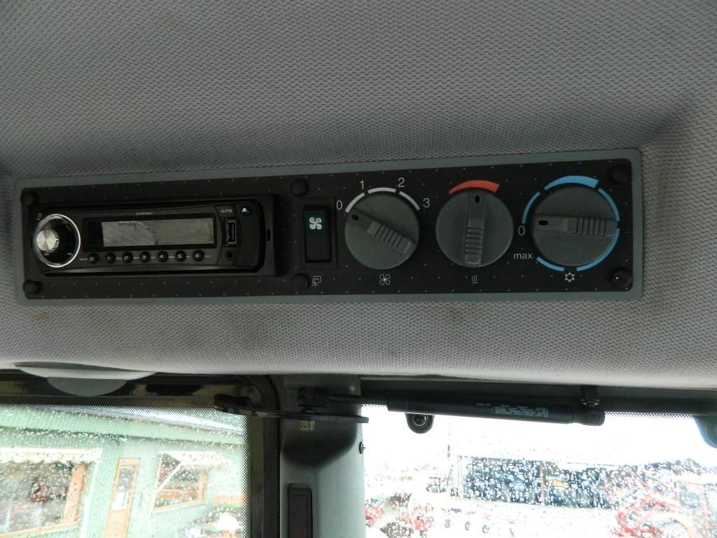 Valtra T 140 Tractoare