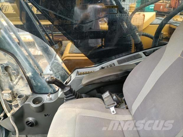 Hyundai 220LC Excavatoare pe șenile
