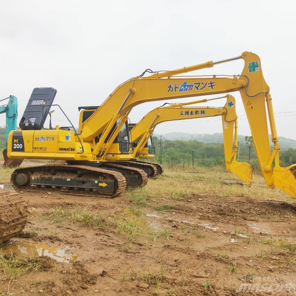 Komatsu PC200-8 Excavatoare pe șenile

