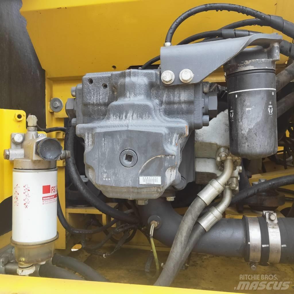 Komatsu PC200-8 Excavatoare pe șenile
