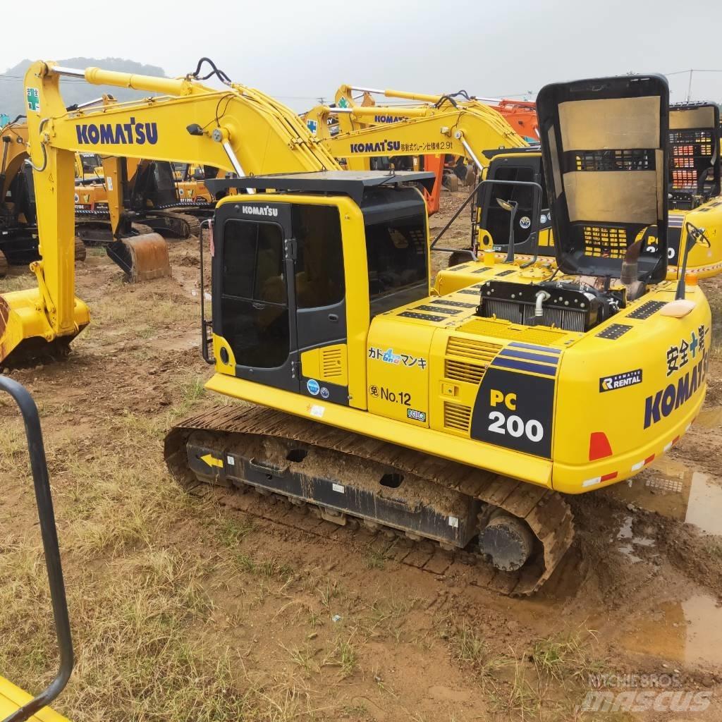Komatsu PC200-8 Excavatoare pe șenile
