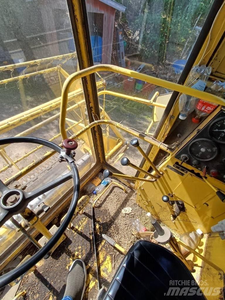 New Holland 8030 Combine de secerat