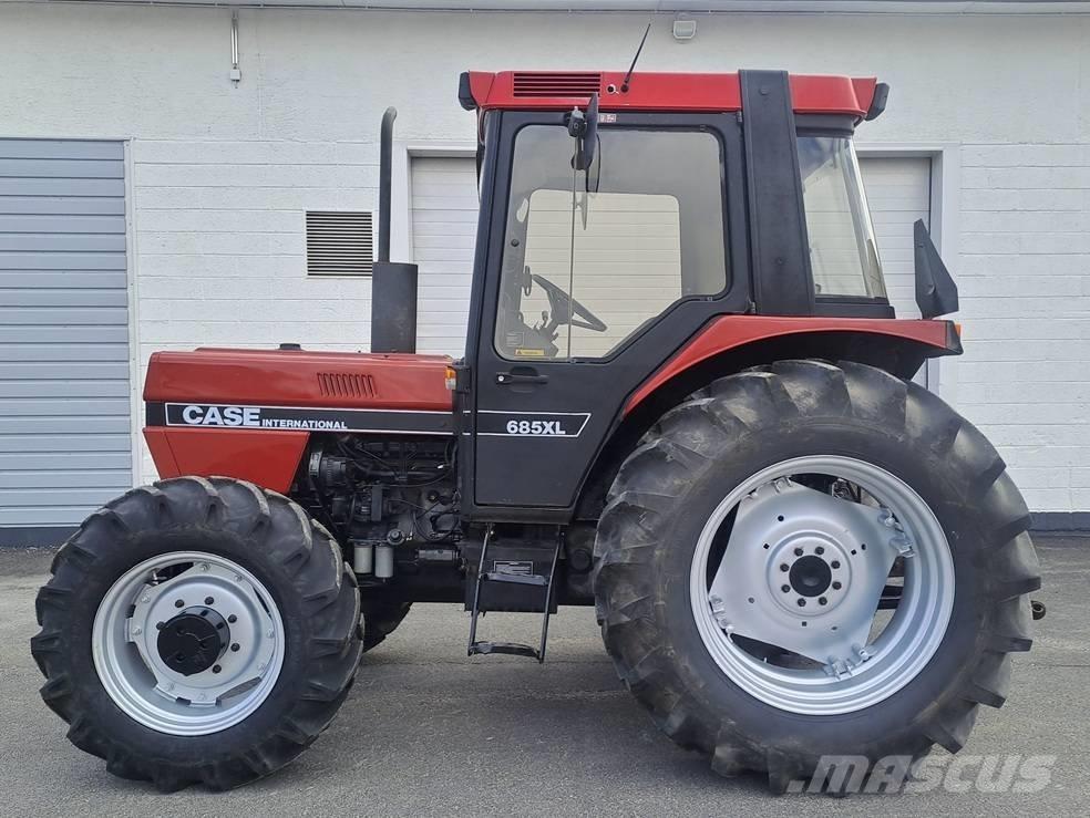 Case IH 685 XL Tractoare
