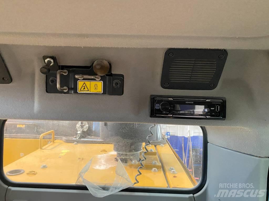 CAT 323F LN Excavatoare pe șenile
