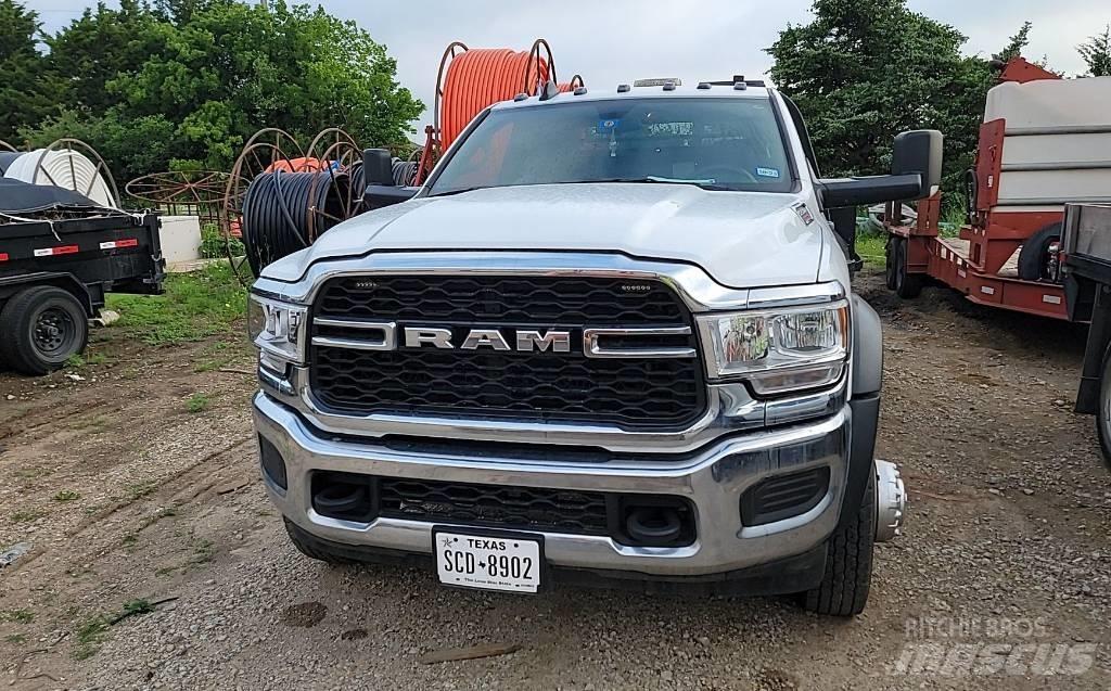 RAM 5500 Camioane platforma/prelata