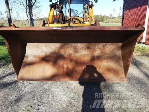 JCB 4 X Incarcator pe pneuri