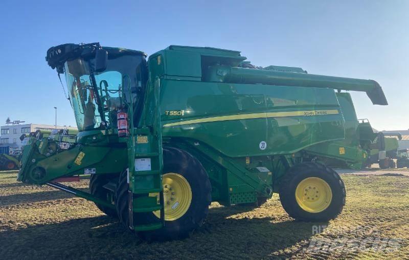John Deere T 550 i Combine de secerat