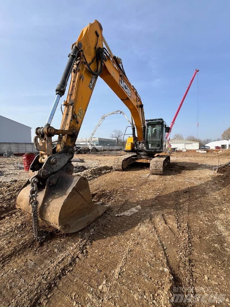 JCB JS 210 Excavatoare pe șenile
