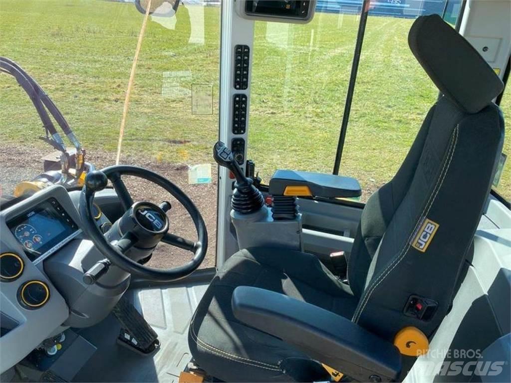 JCB 437 HT Incarcator pe pneuri