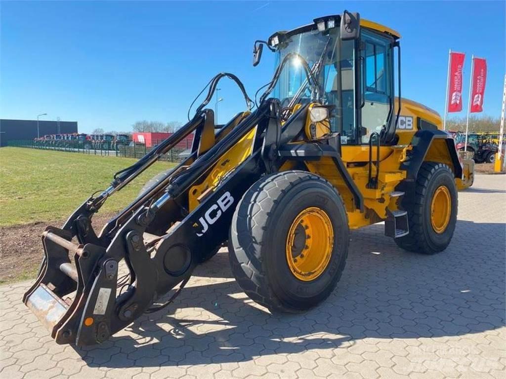 JCB 437 HT Incarcator pe pneuri