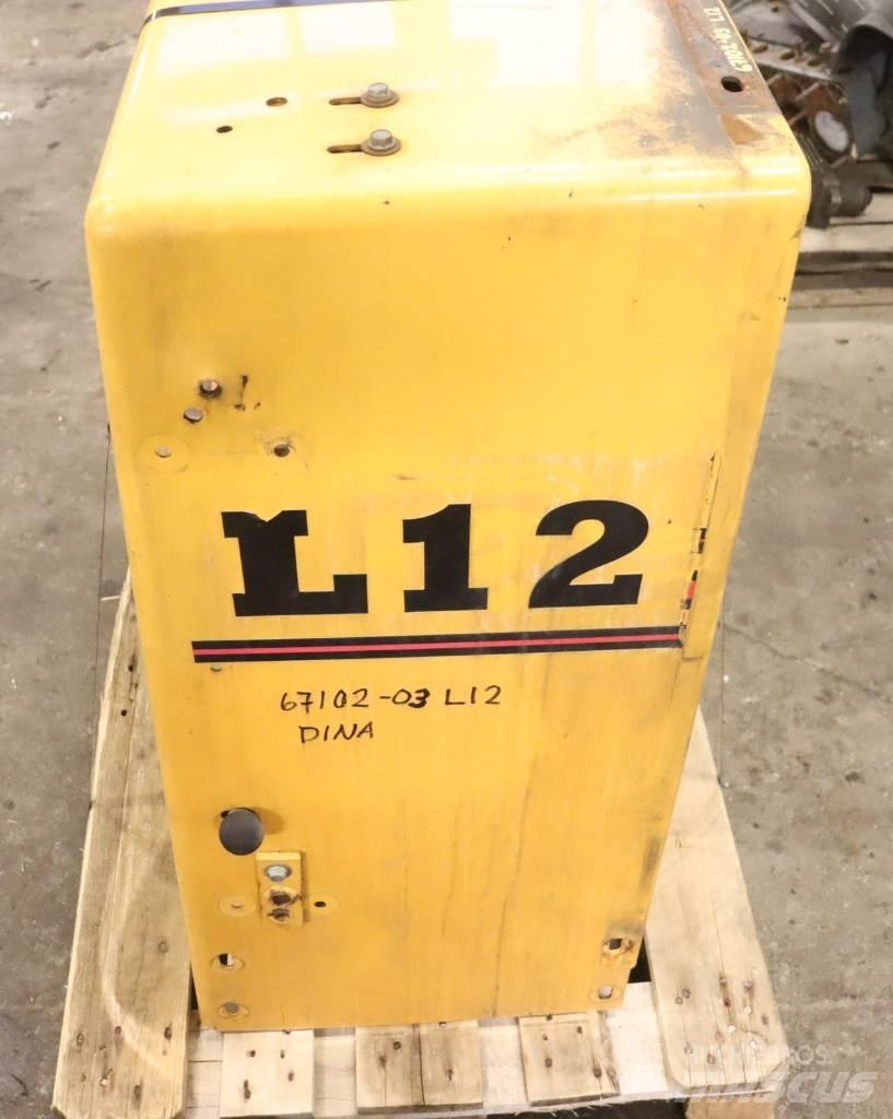 Ljungby L 12 Cabine si interior
