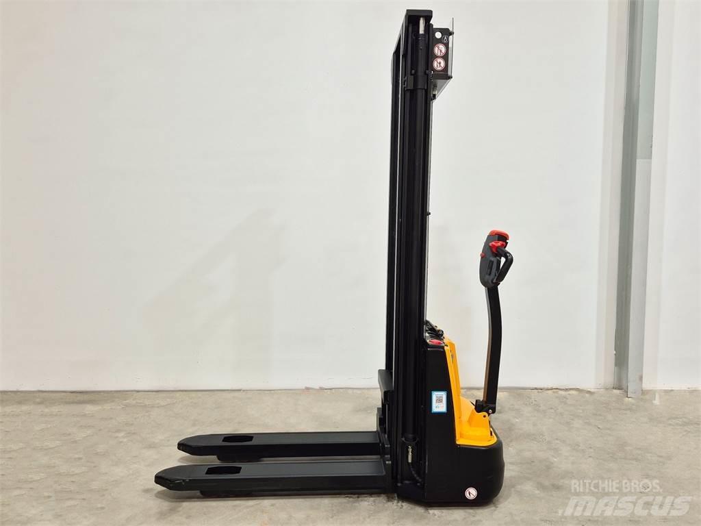  ESA121 2S360 Transpaleta manuala