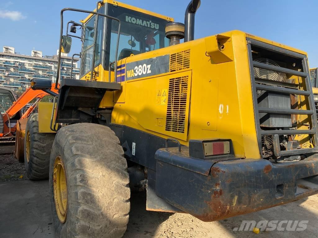 Komatsu WA 380-3 Incarcator pe pneuri