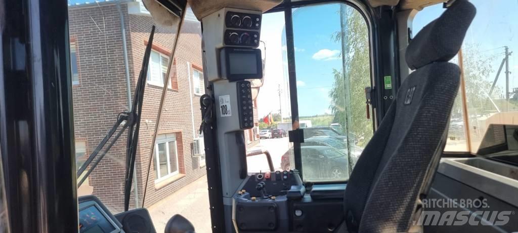 CAT 972 M Incarcator pe pneuri
