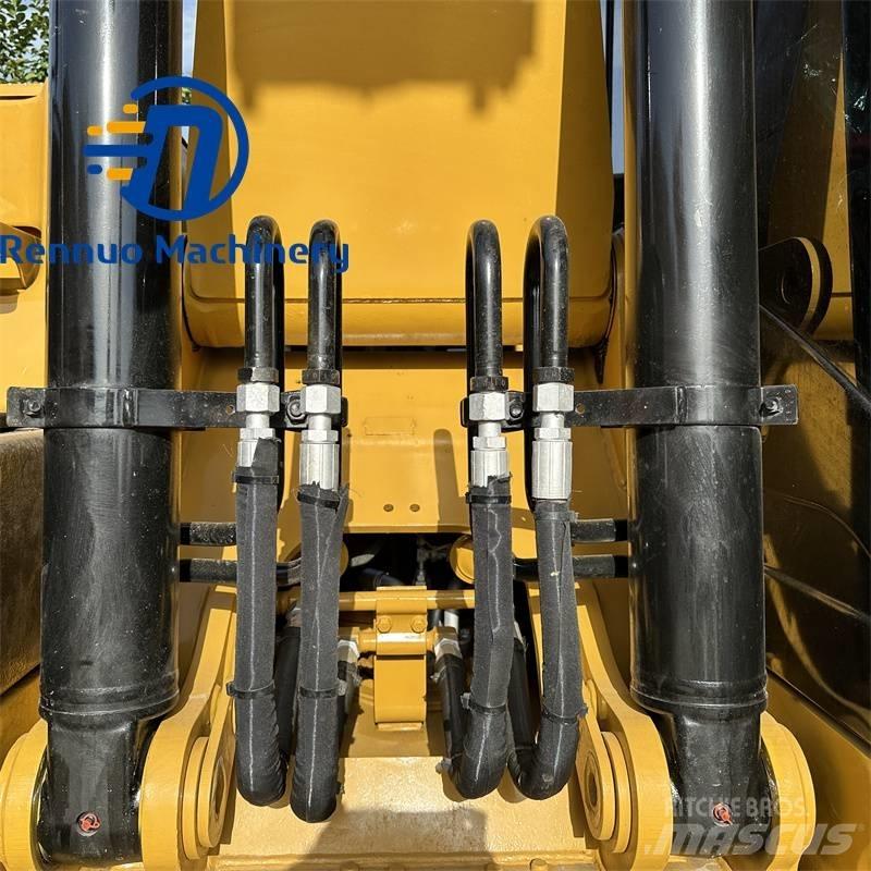 CAT 320D2 Excavatoare pe șenile
