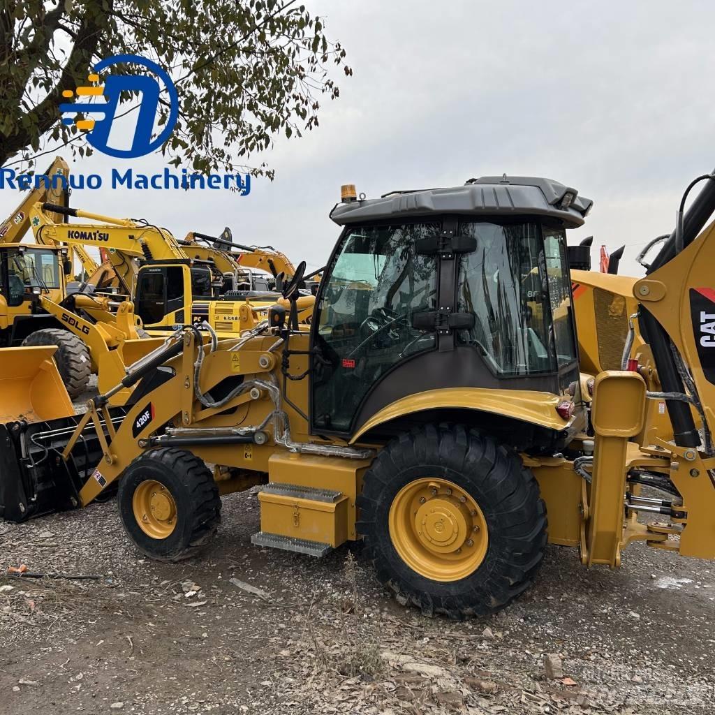 CAT 420F Buldoexcavatoare