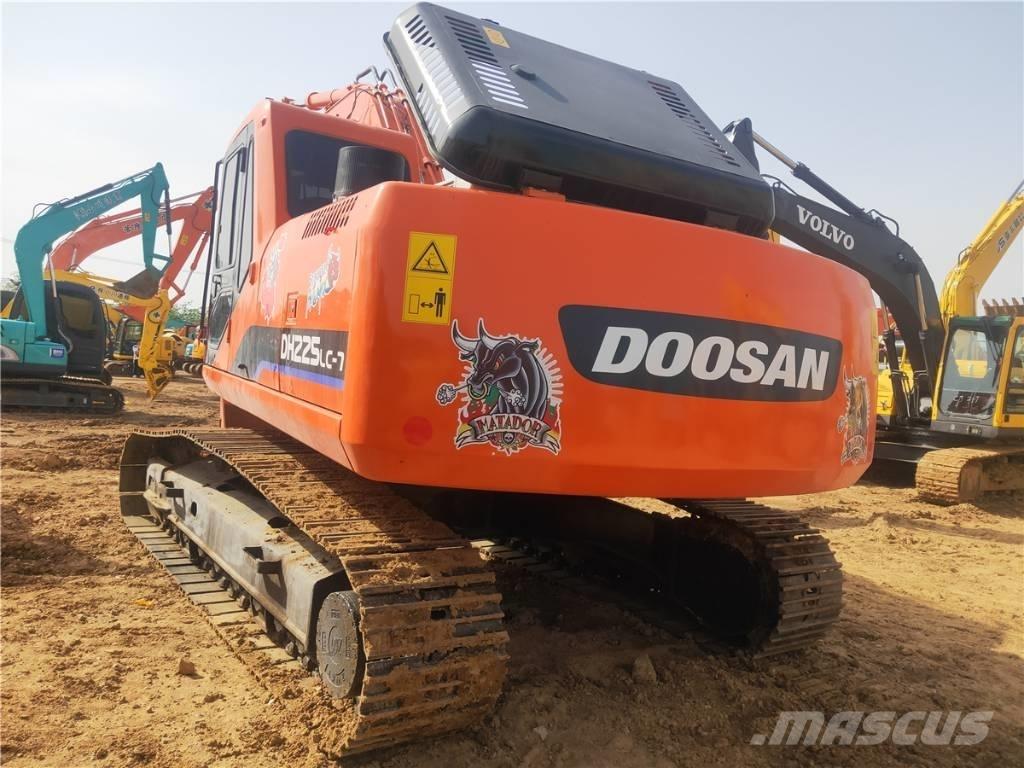 Doosan DH 225 LC-7 Excavatoare pe șenile

