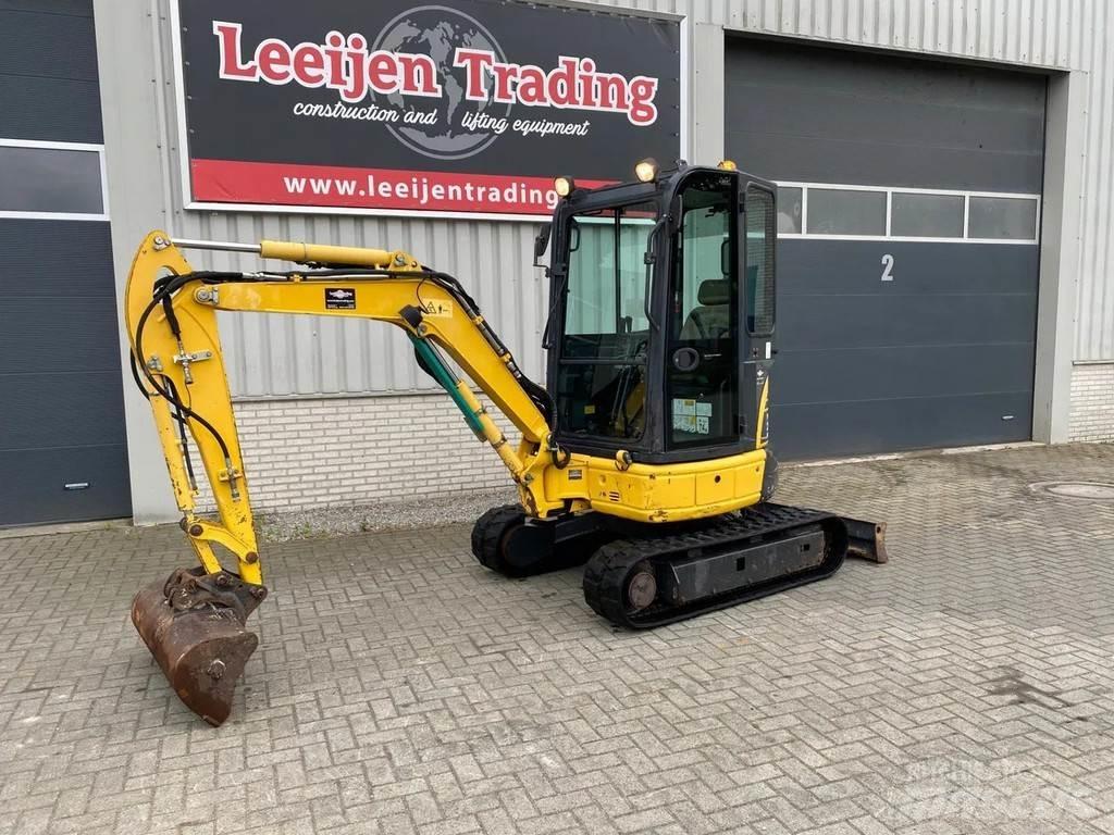 Komatsu PC26MR-3 Mini excavatoare < 7t