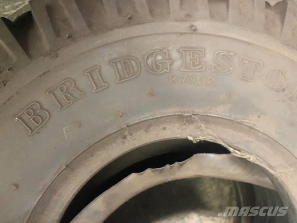 Bridgestone 21x8-9 Anvelope, roti si jante