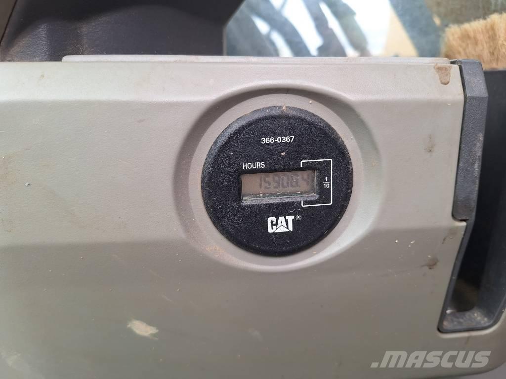 CAT 336F Excavatoare pe șenile
