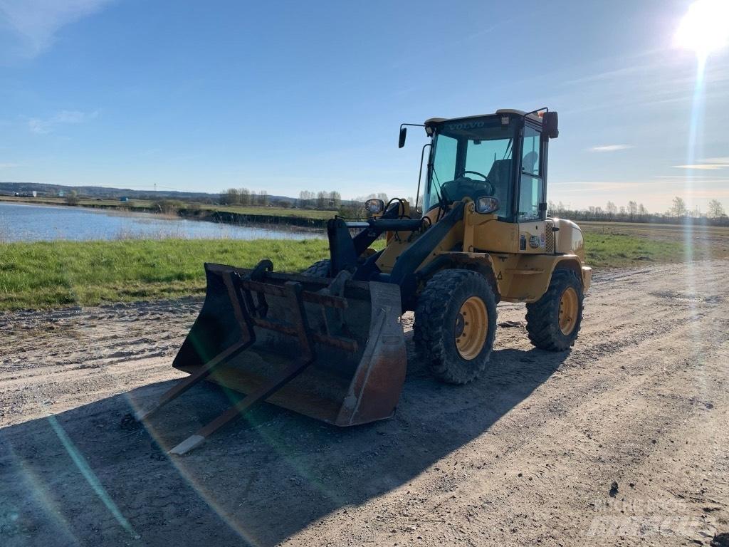 Volvo L 30 G Incarcator pe pneuri