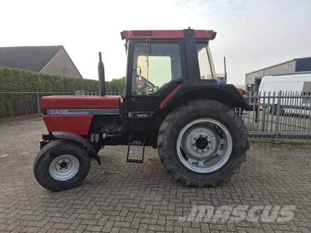 Case IH 745 XL Tractoare