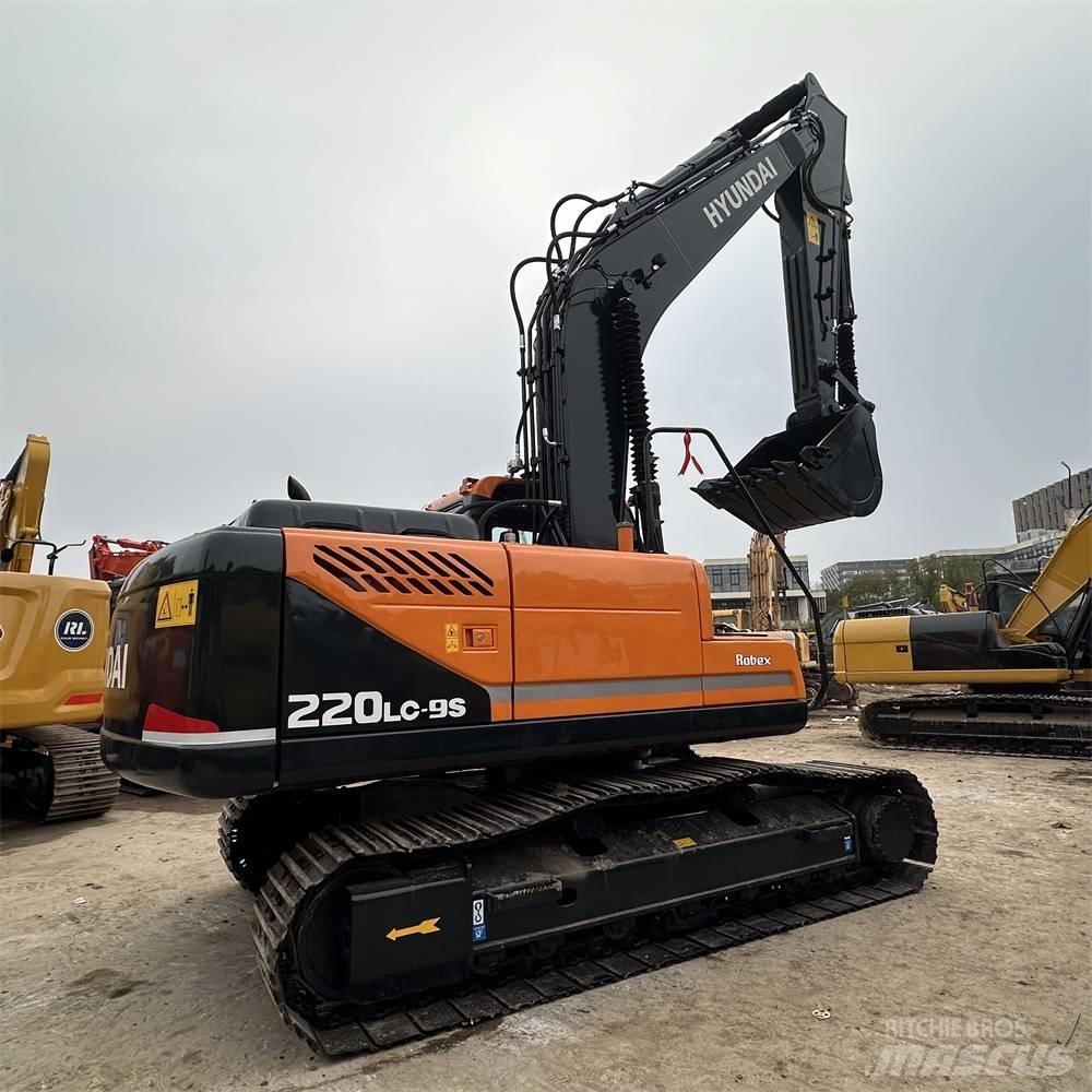 Hyundai R220LC-9S Excavatoare pe șenile
