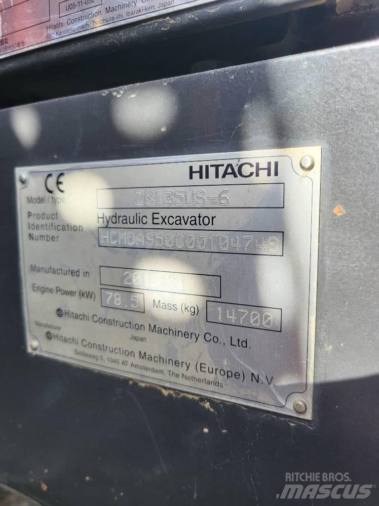 Hitachi ZX 135 US-6 Excavatoare pe șenile
