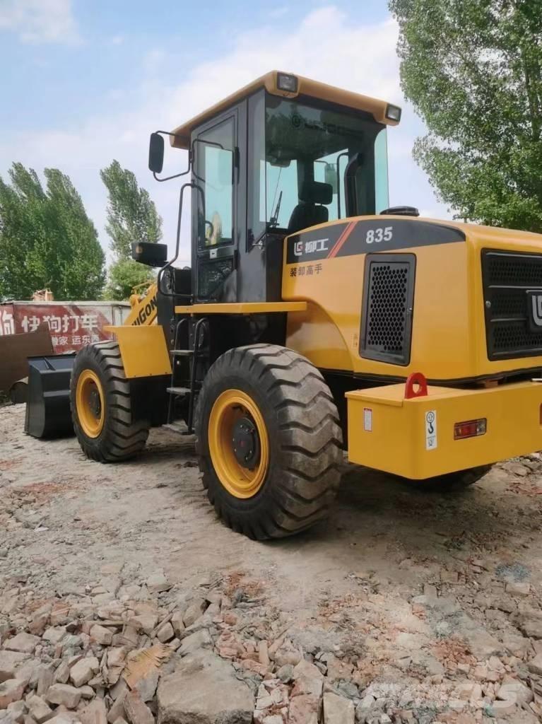 LiuGong 835 H Incarcator pe pneuri