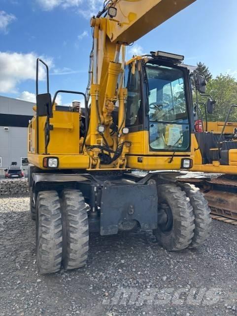 Komatsu PW 148-8 Excavatoare cu roti