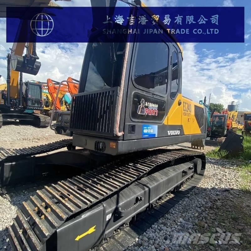 Volvo EC 240 Excavatoare pe șenile
