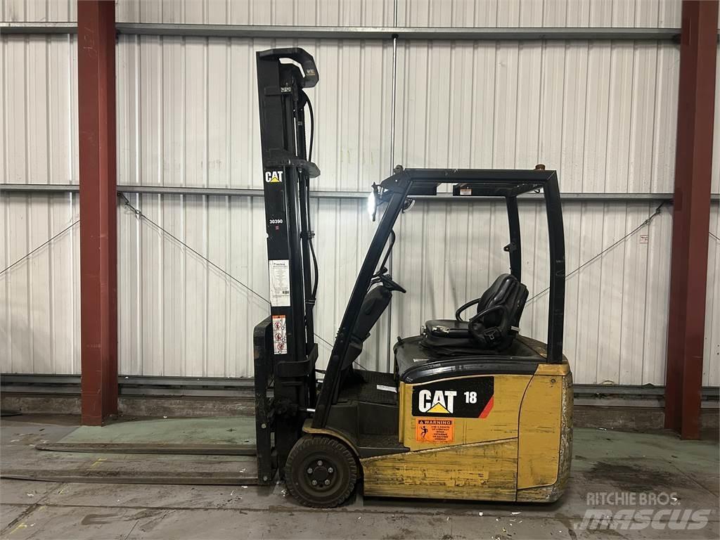 CAT EP18CPNT Stivuitor electric