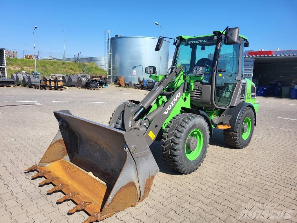Volvo JL25H ELECTRIC Incarcator pe pneuri