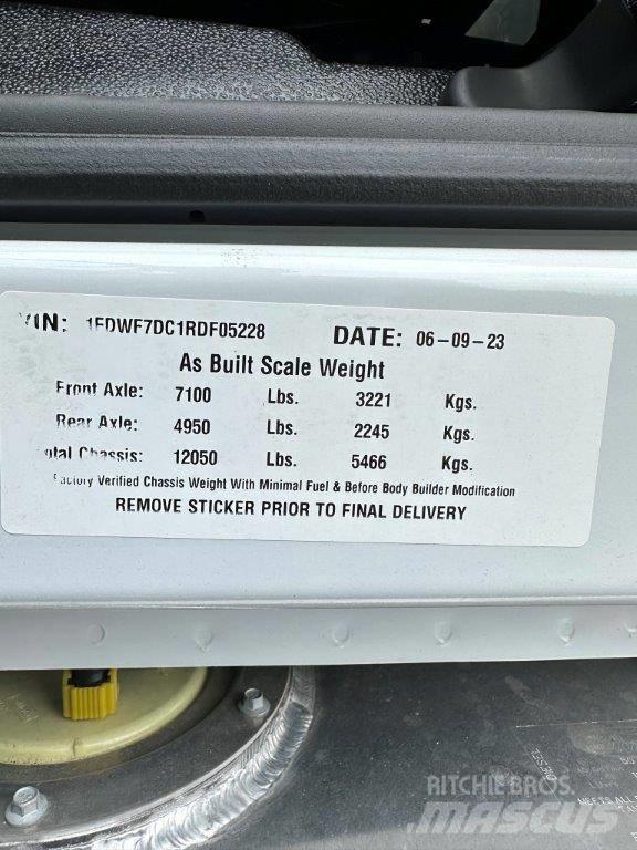 Ford F 750 Camion cabina sasiu