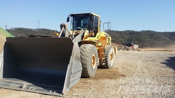 Volvo L180G Incarcator pe pneuri