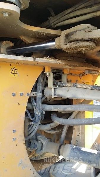 Volvo L180G Incarcator pe pneuri