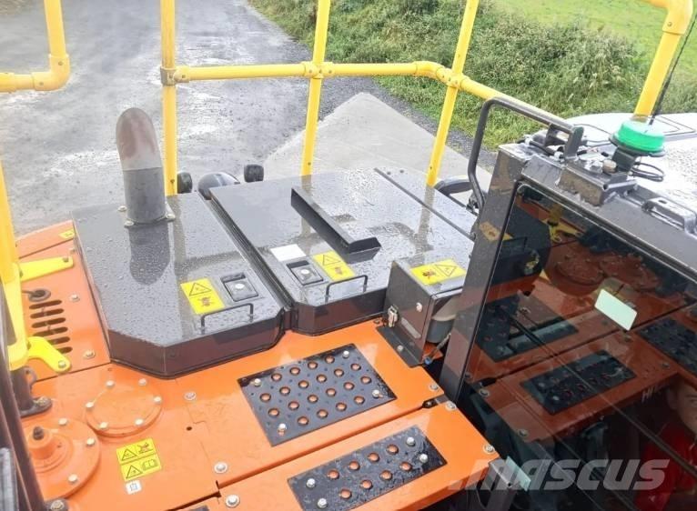 Hitachi ZX 130LCN Excavatoare pe șenile
