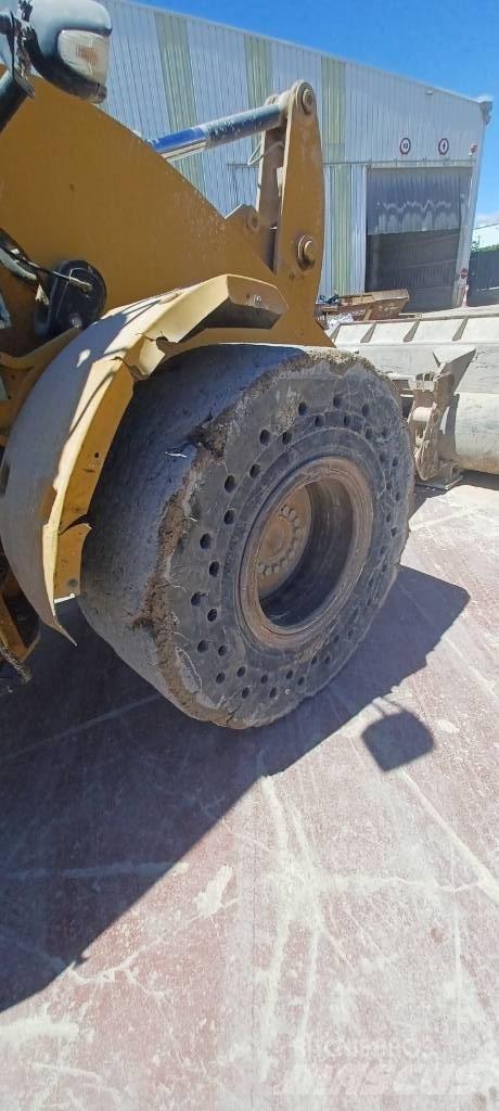 CAT 930 M Incarcator pe pneuri