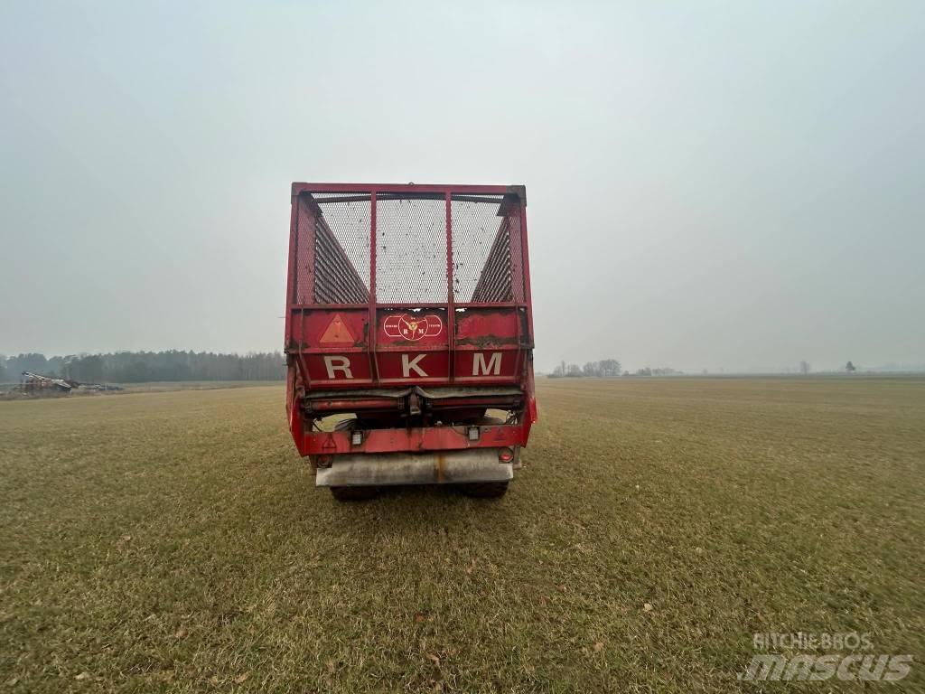 RKM 40kub vagoane de furaj