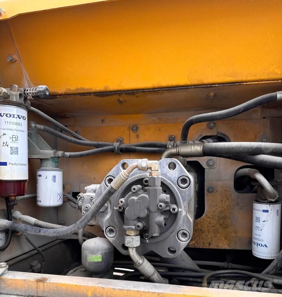 Volvo EC 300 D L Excavatoare pe șenile
