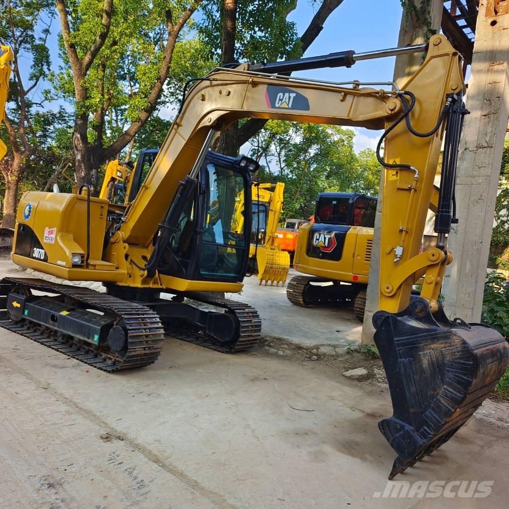 CAT 307 Excavatoare pe șenile
