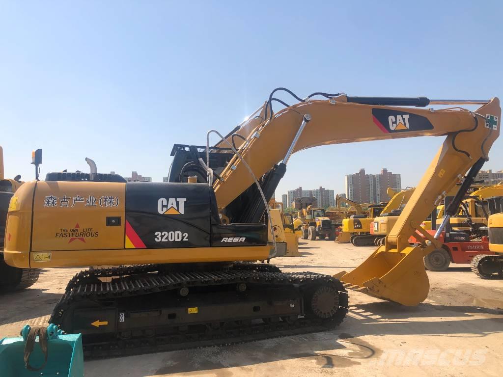 CAT 320D Excavatoare pe șenile
